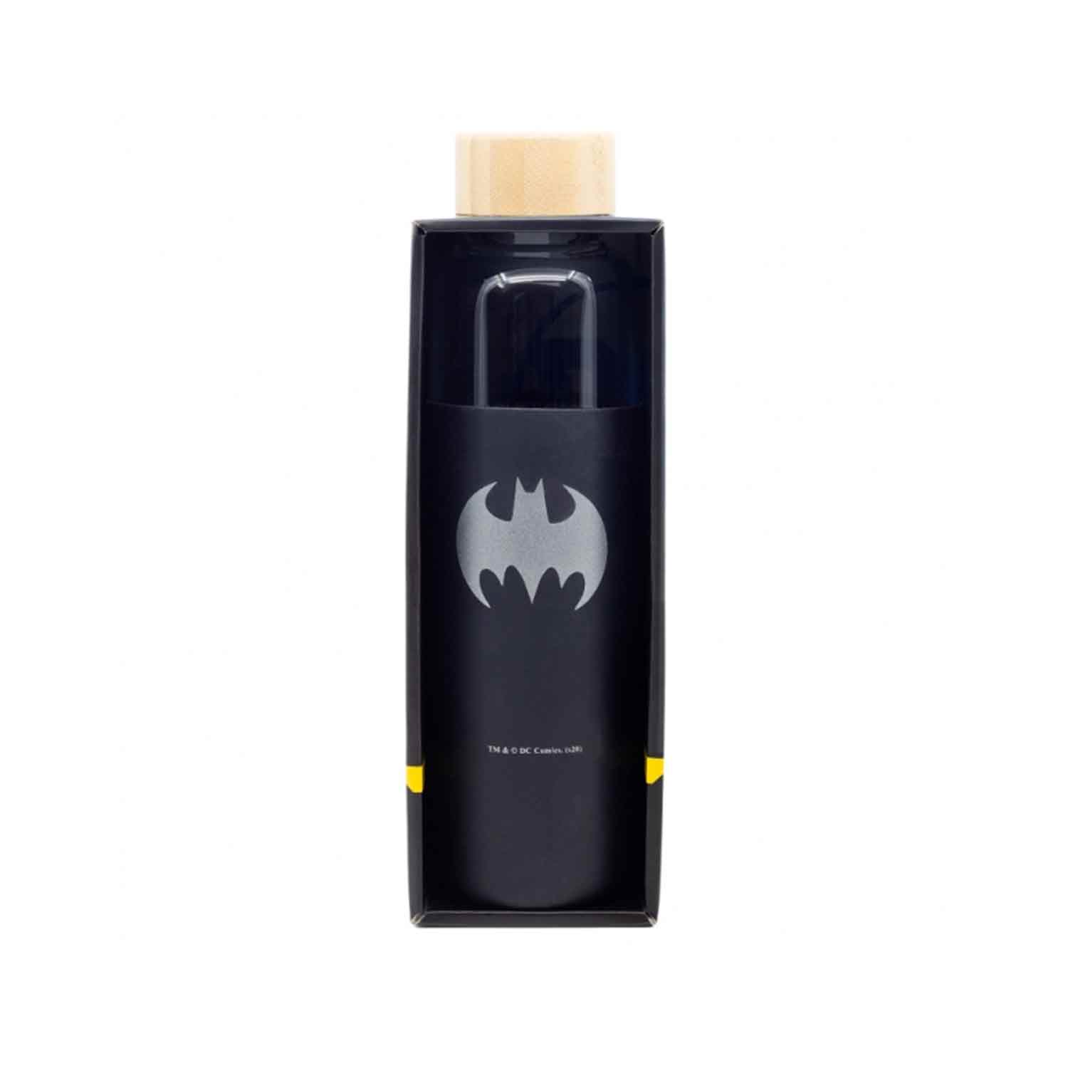 Batman – Batsymbol Glass Bottle with Silicon Cover 585ml – Sunnygeeks